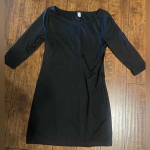 Women’s large Old Navy black dress. Great shape.